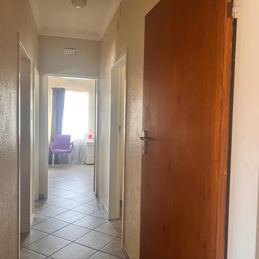 To Let 3 Bedroom Property for Rent in Brackenhurst Gauteng