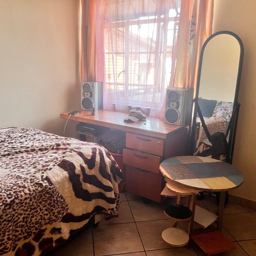 To Let 3 Bedroom Property for Rent in Brackenhurst Gauteng