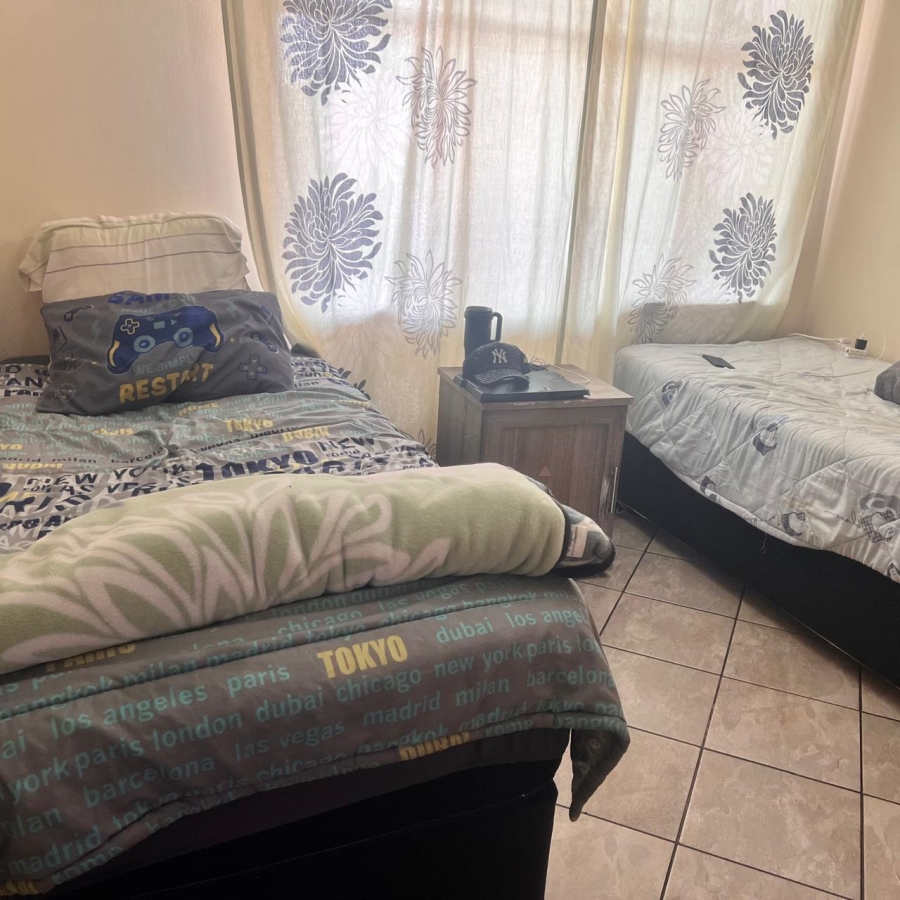 To Let 3 Bedroom Property for Rent in Brackenhurst Gauteng
