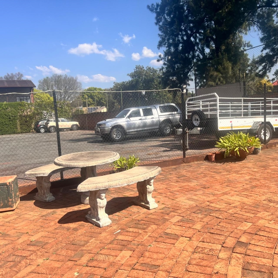 To Let 3 Bedroom Property for Rent in Brackenhurst Gauteng