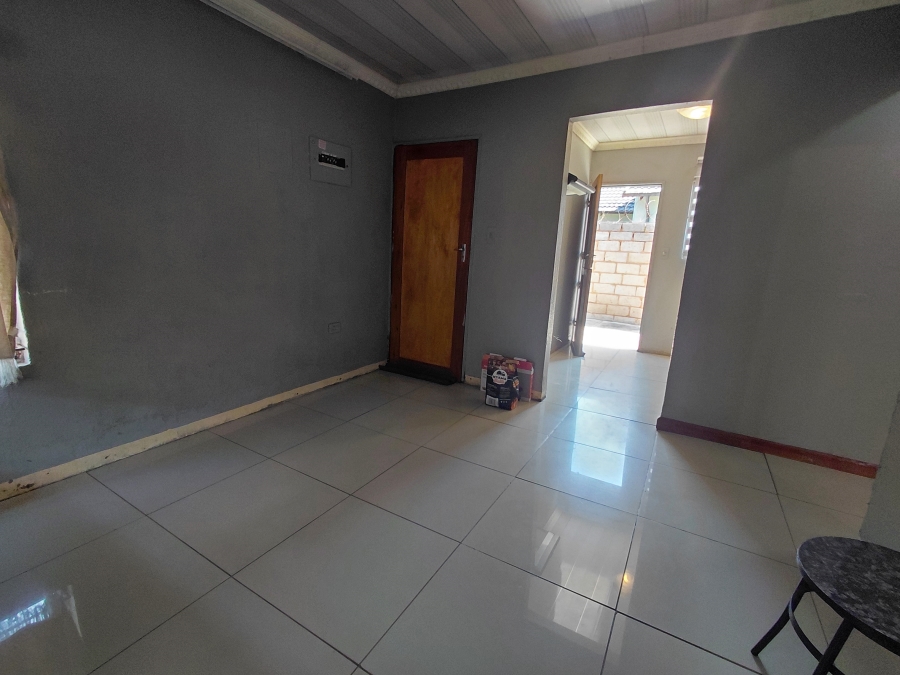 To Let 2 Bedroom Property for Rent in Protea Glen Gauteng