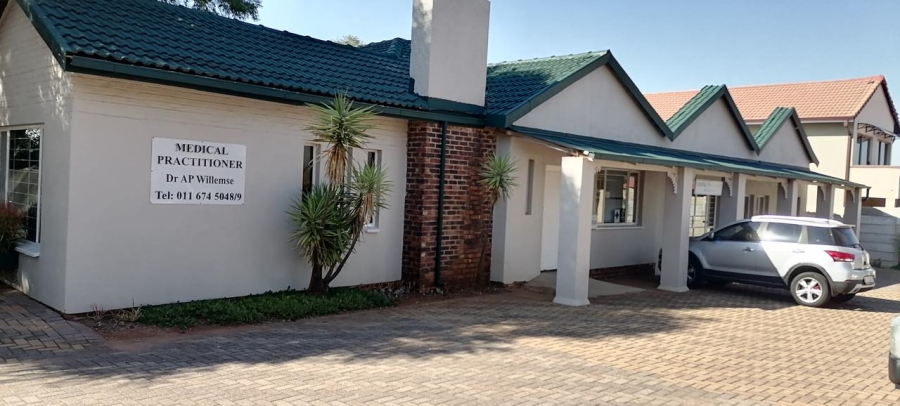 To Let Commercial Property for Rent in Discovery Gauteng