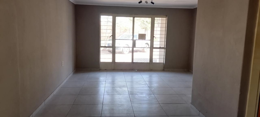 To Let Commercial Property for Rent in Discovery Gauteng