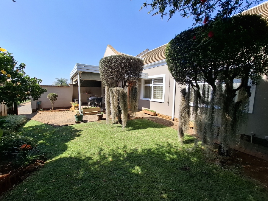 To Let 3 Bedroom Property for Rent in Equestria Gauteng