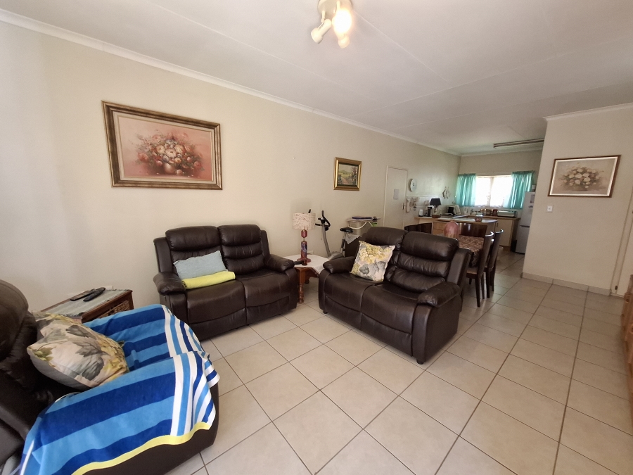 To Let 3 Bedroom Property for Rent in Equestria Gauteng