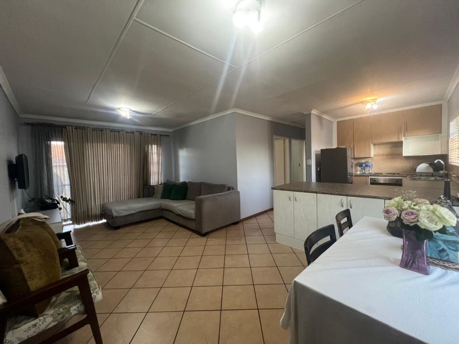 To Let 2 Bedroom Property for Rent in Highveld Gauteng