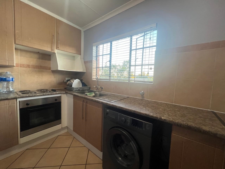 To Let 2 Bedroom Property for Rent in Highveld Gauteng