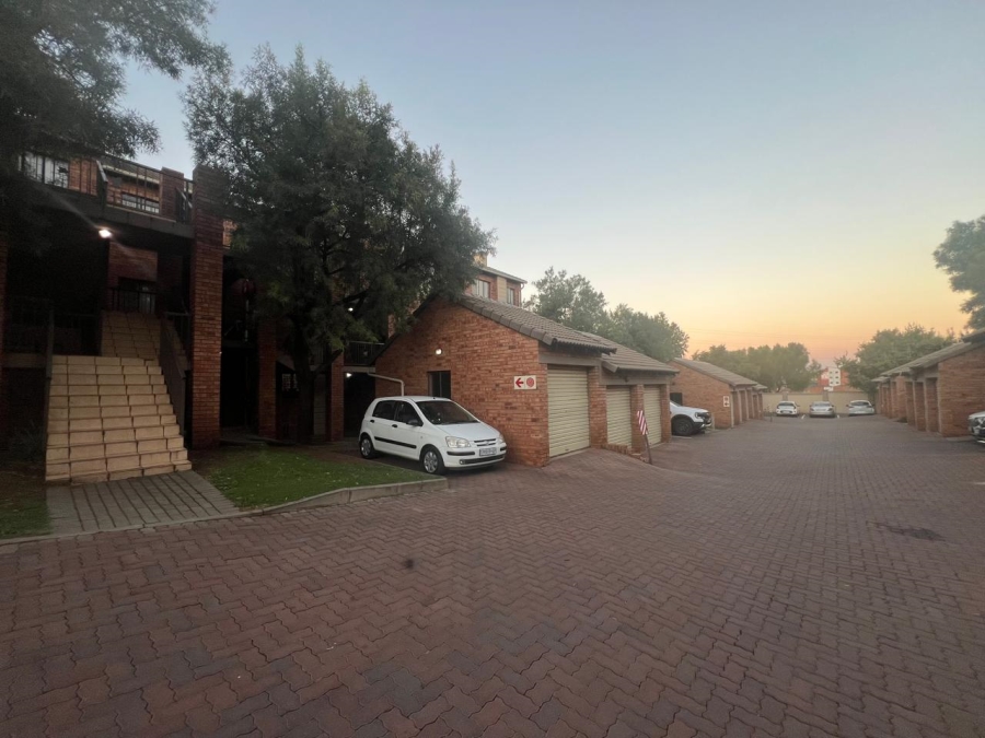 To Let 2 Bedroom Property for Rent in Highveld Gauteng