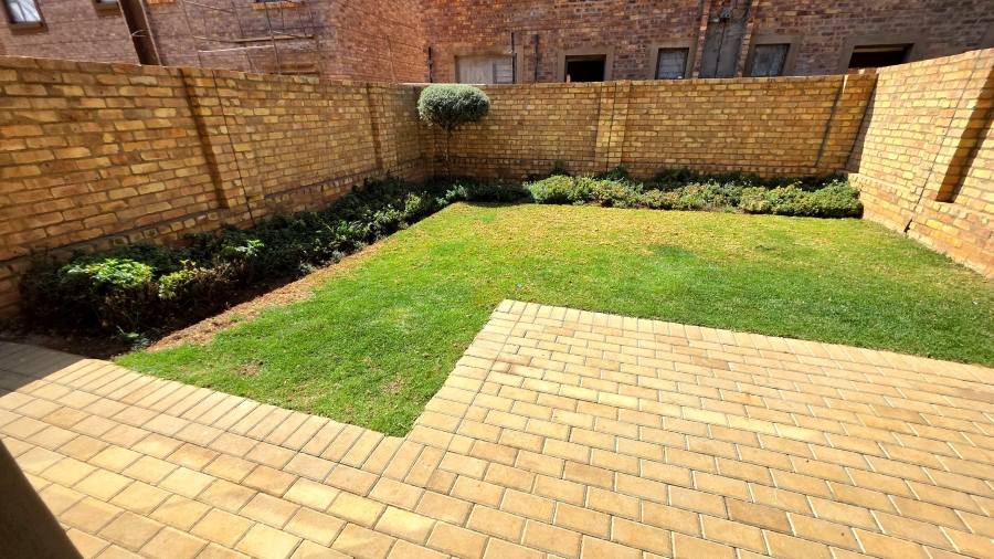 4 Bedroom Property for Sale in Willow Park Manor Gauteng