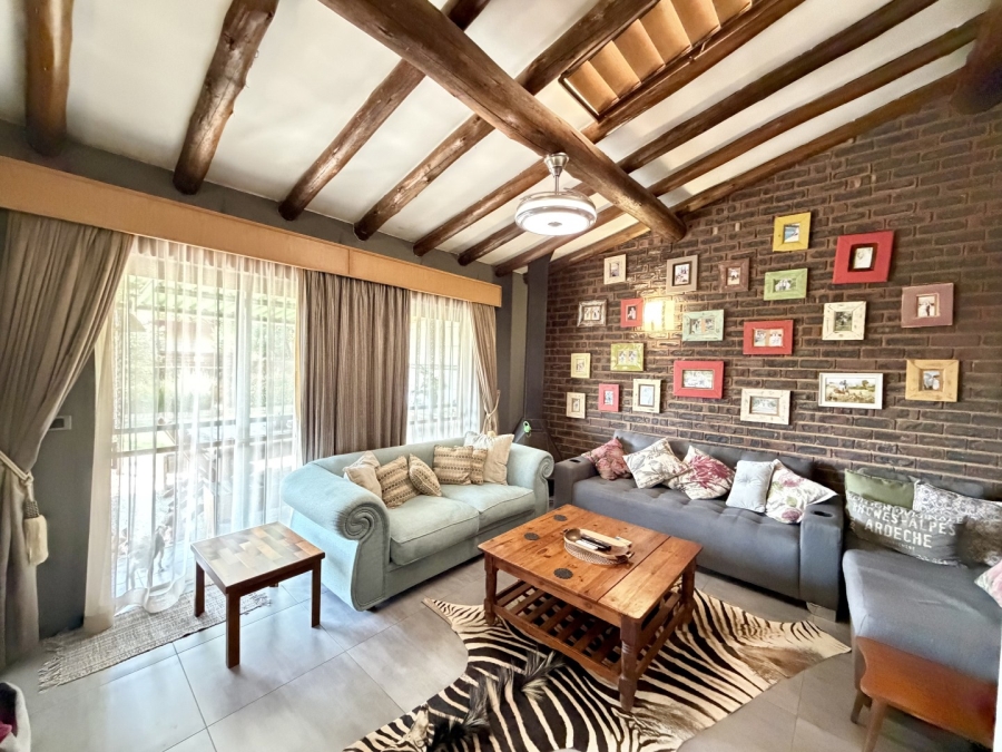 4 Bedroom Property for Sale in Garsfontein Gauteng