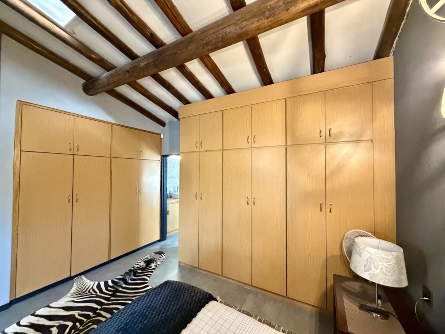 4 Bedroom Property for Sale in Garsfontein Gauteng