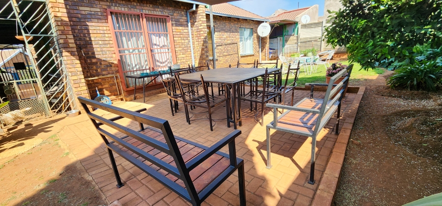 3 Bedroom Property for Sale in Philip Nel Park Gauteng