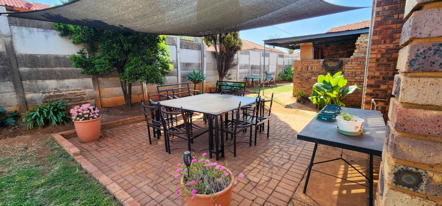 3 Bedroom Property for Sale in Philip Nel Park Gauteng