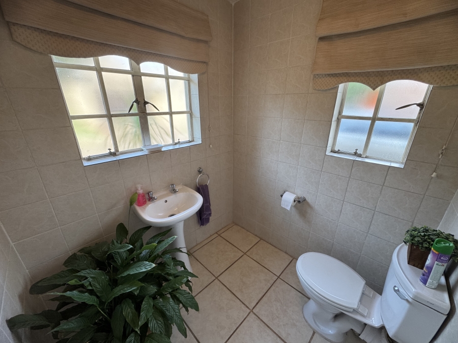 3 Bedroom Property for Sale in Denlee Gauteng