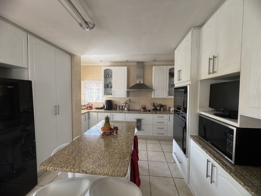 3 Bedroom Property for Sale in Denlee Gauteng