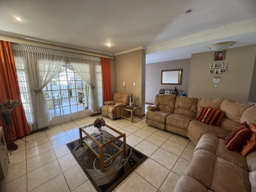 3 Bedroom Property for Sale in Denlee Gauteng