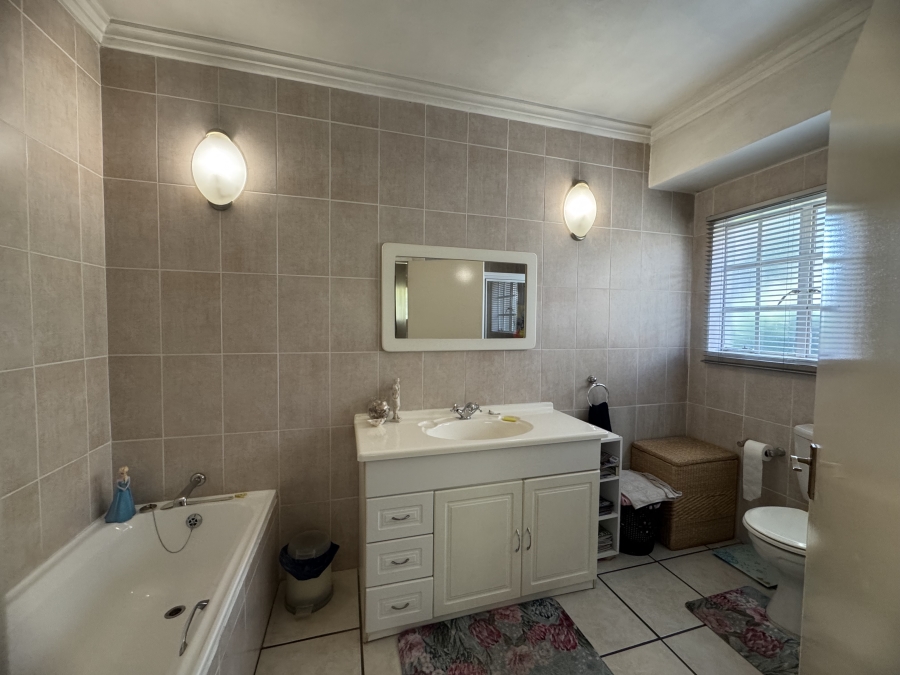 3 Bedroom Property for Sale in Denlee Gauteng
