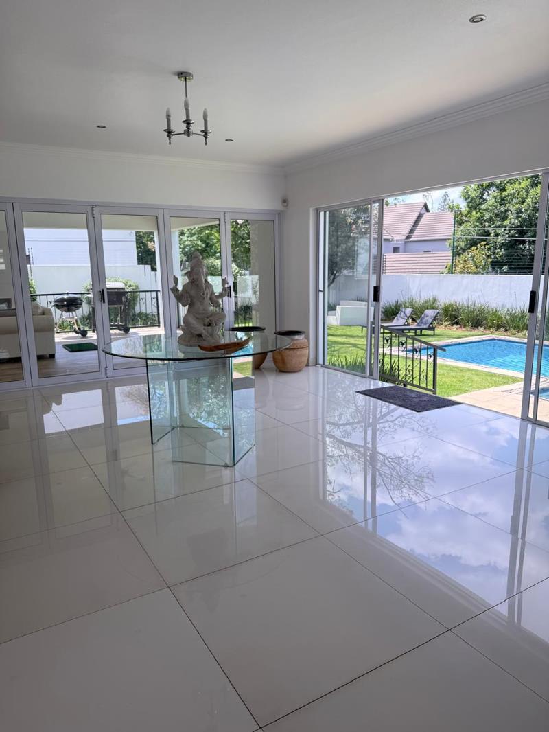 To Let 4 Bedroom Property for Rent in Bryanston East Gauteng