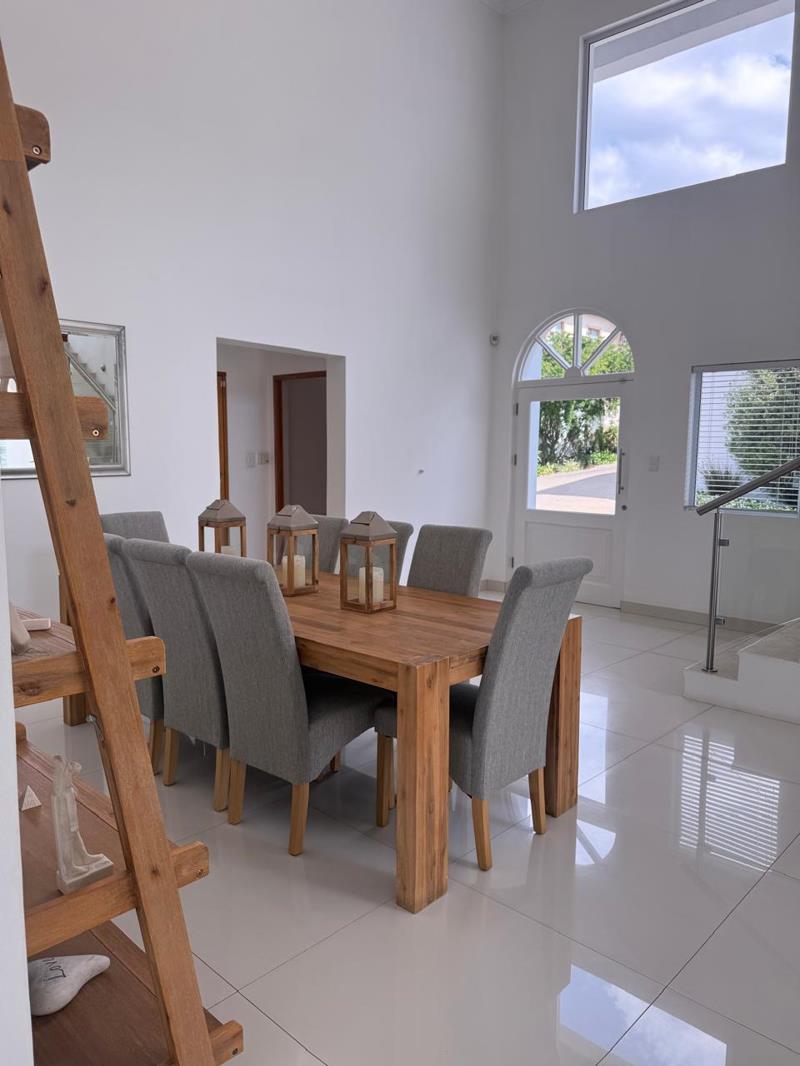 To Let 4 Bedroom Property for Rent in Bryanston East Gauteng