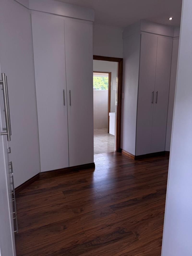 To Let 4 Bedroom Property for Rent in Bryanston East Gauteng