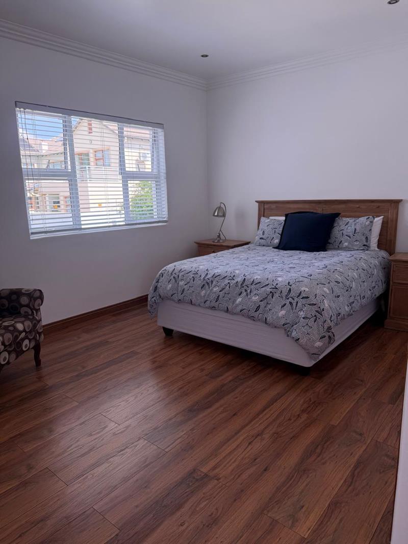 To Let 4 Bedroom Property for Rent in Bryanston East Gauteng