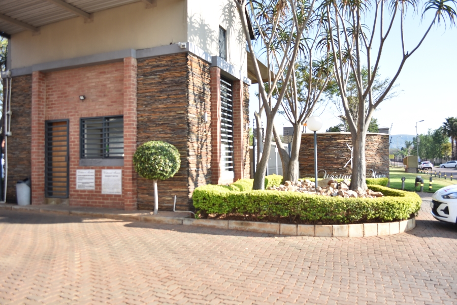 2 Bedroom Property for Sale in Andeon Gauteng