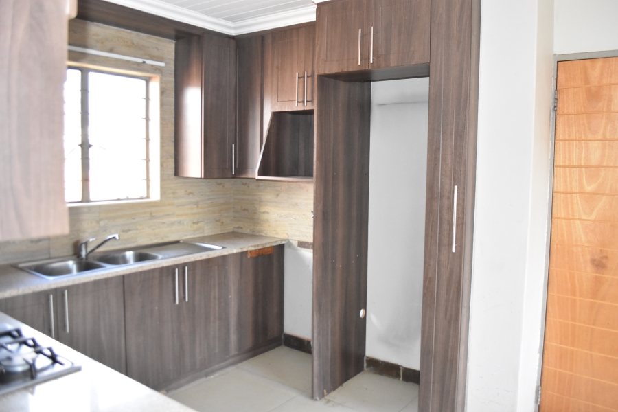 2 Bedroom Property for Sale in Andeon Gauteng