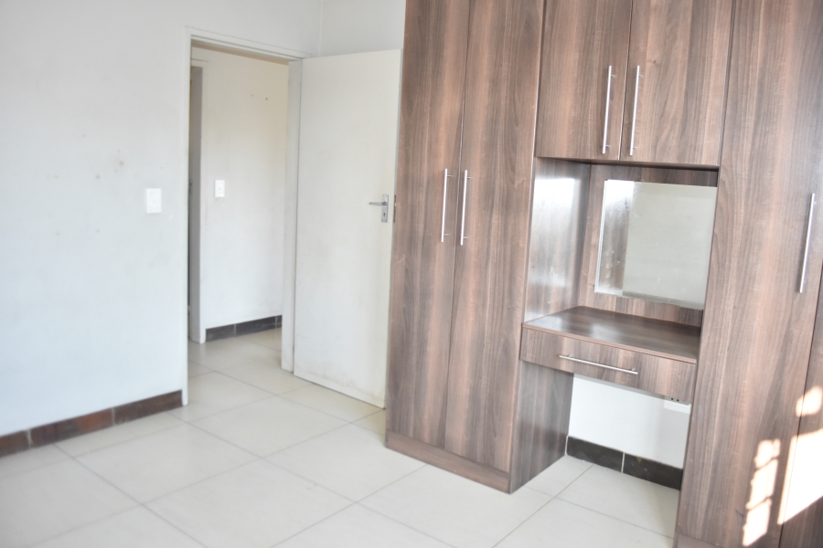 2 Bedroom Property for Sale in Andeon Gauteng