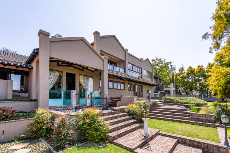 9 Bedroom Property for Sale in Waterkloof Ridge Gauteng