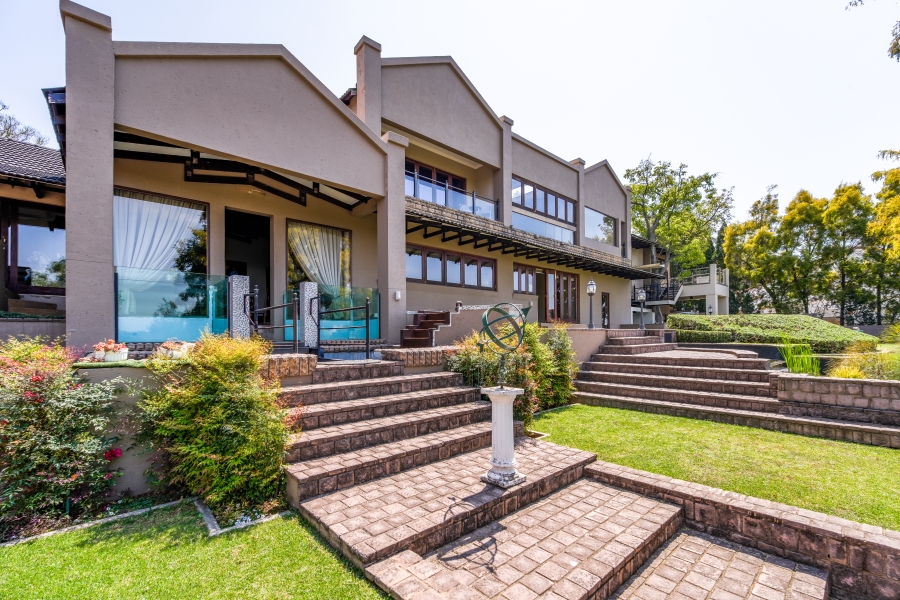 9 Bedroom Property for Sale in Waterkloof Ridge Gauteng