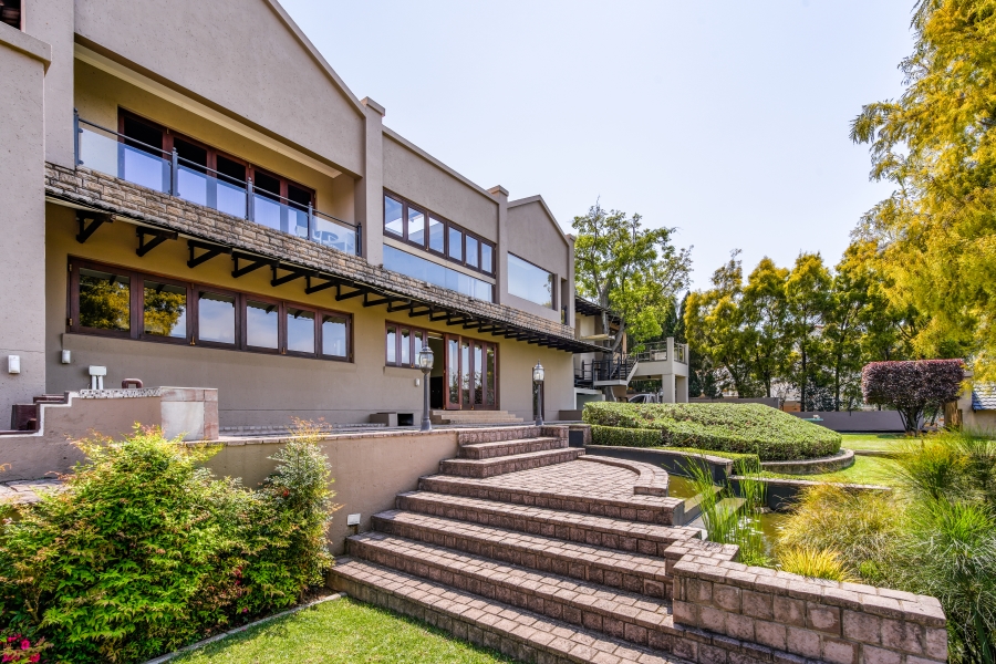 9 Bedroom Property for Sale in Waterkloof Ridge Gauteng