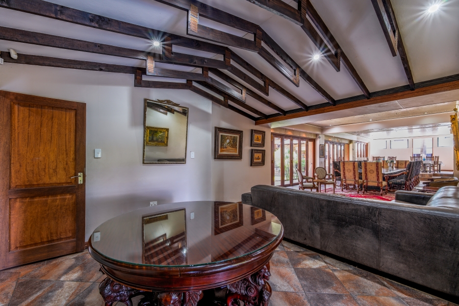 9 Bedroom Property for Sale in Waterkloof Ridge Gauteng