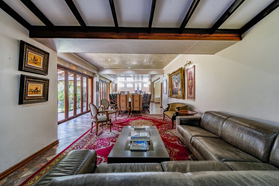 9 Bedroom Property for Sale in Waterkloof Ridge Gauteng