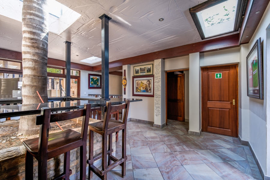 9 Bedroom Property for Sale in Waterkloof Ridge Gauteng