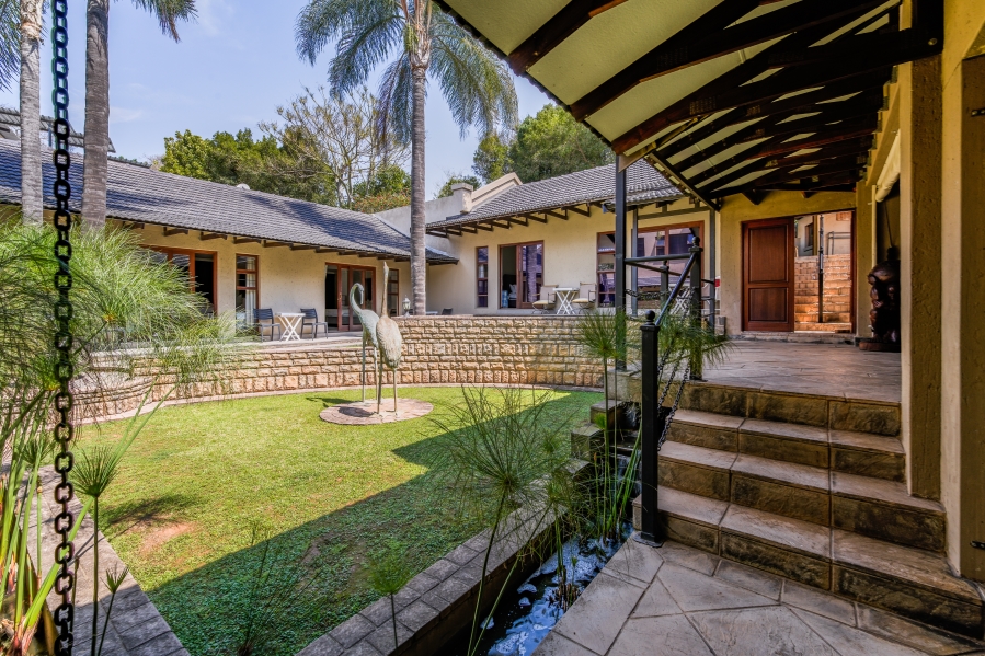 9 Bedroom Property for Sale in Waterkloof Ridge Gauteng