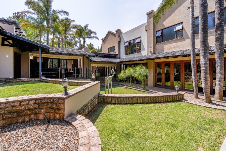 9 Bedroom Property for Sale in Waterkloof Ridge Gauteng