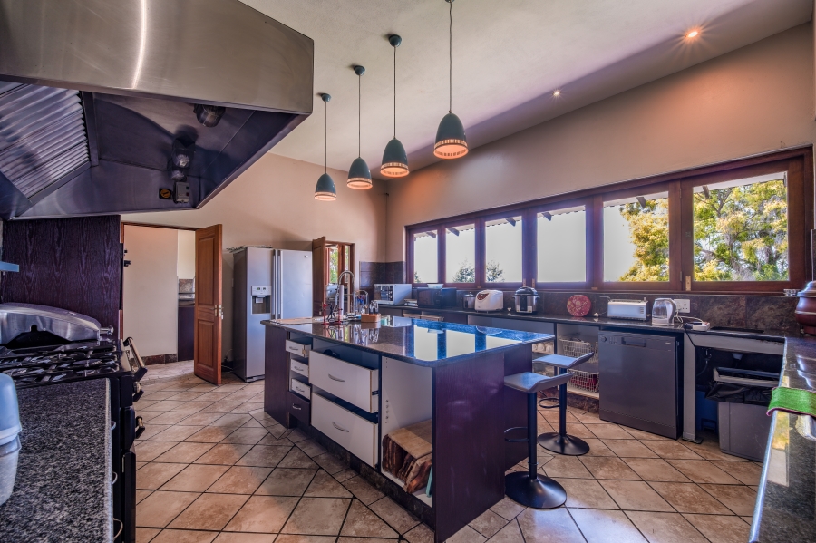 9 Bedroom Property for Sale in Waterkloof Ridge Gauteng