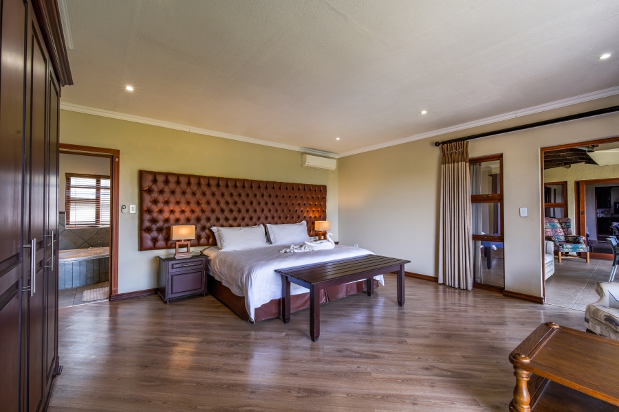 9 Bedroom Property for Sale in Waterkloof Ridge Gauteng