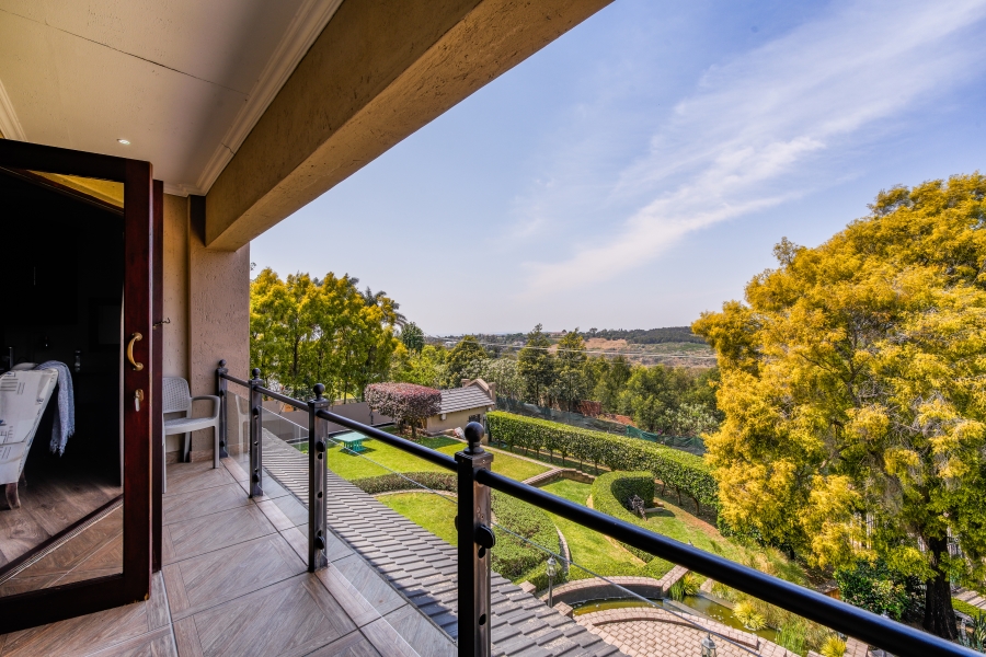 9 Bedroom Property for Sale in Waterkloof Ridge Gauteng