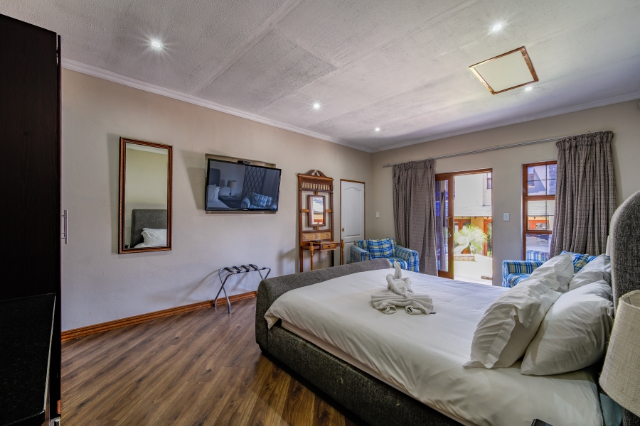 9 Bedroom Property for Sale in Waterkloof Ridge Gauteng