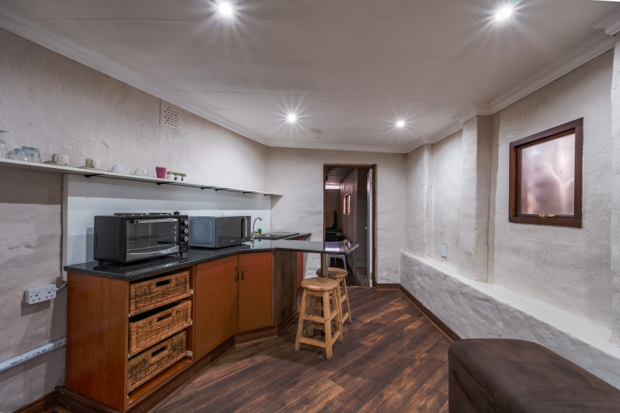 9 Bedroom Property for Sale in Waterkloof Ridge Gauteng