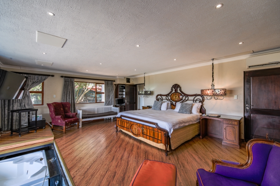 9 Bedroom Property for Sale in Waterkloof Ridge Gauteng