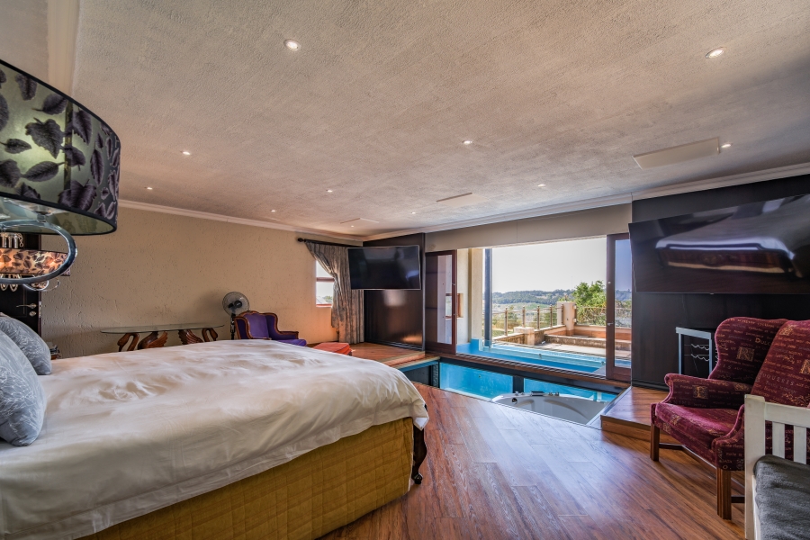 9 Bedroom Property for Sale in Waterkloof Ridge Gauteng