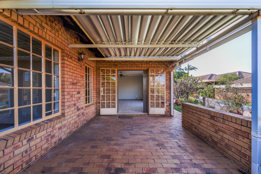 2 Bedroom Property for Sale in Faerie Glen Gauteng