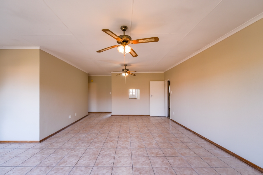 2 Bedroom Property for Sale in Faerie Glen Gauteng