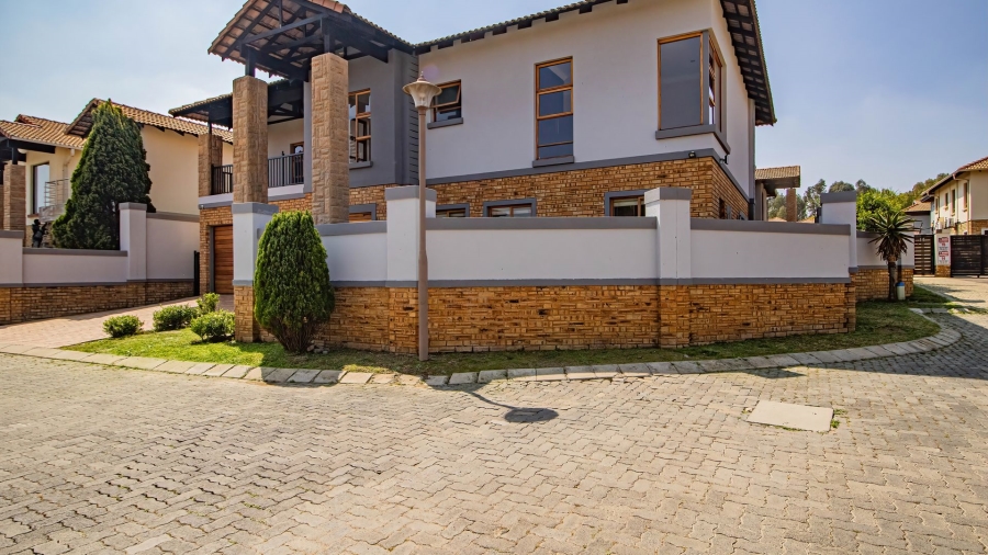 3 Bedroom Property for Sale in Rynfield Gauteng