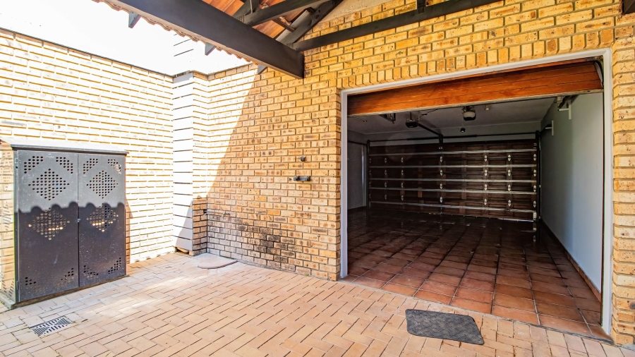 3 Bedroom Property for Sale in Rynfield Gauteng