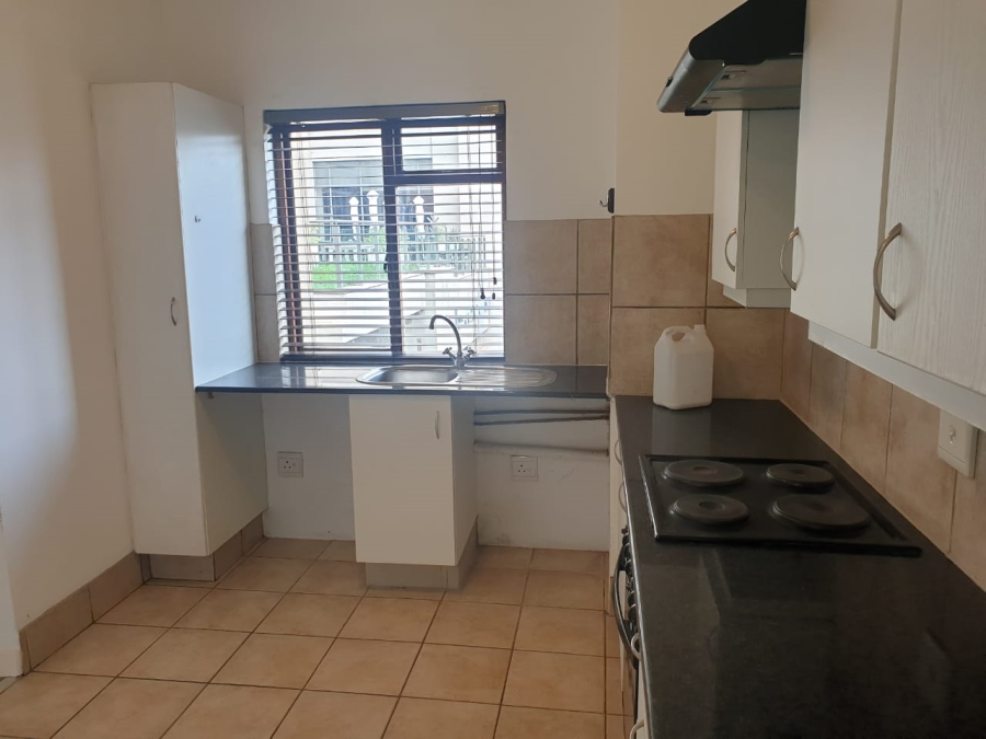 To Let 2 Bedroom Property for Rent in Morningside Gauteng