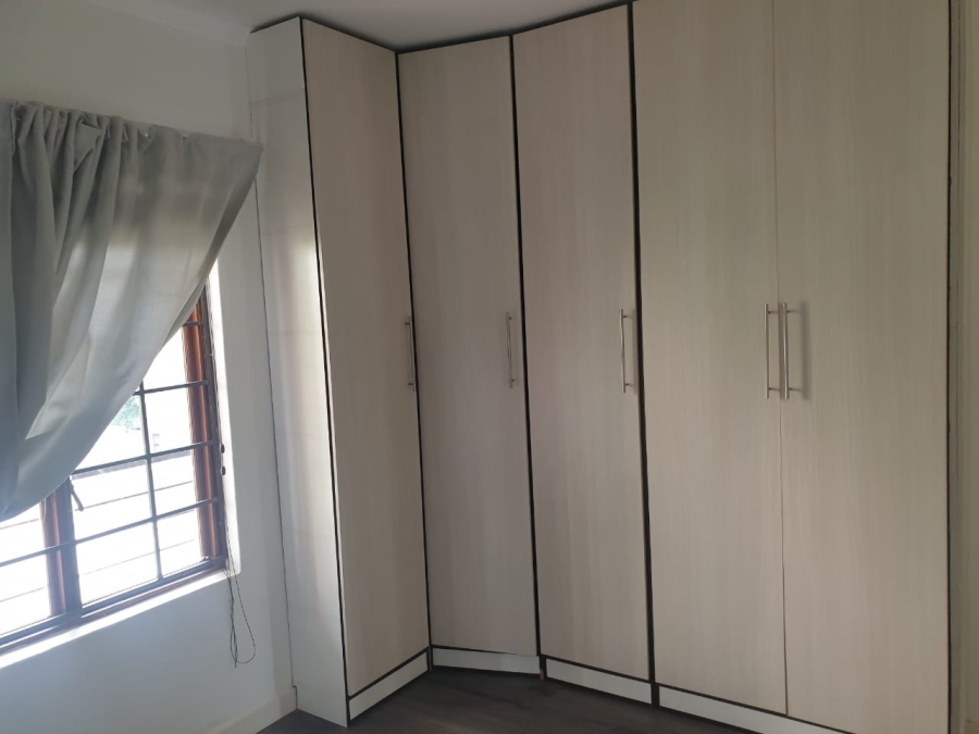 To Let 2 Bedroom Property for Rent in Morningside Gauteng