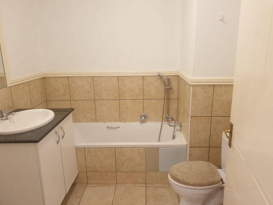 To Let 2 Bedroom Property for Rent in Morningside Gauteng